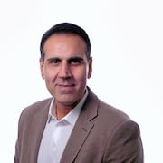 Dr. Sakir Okucu